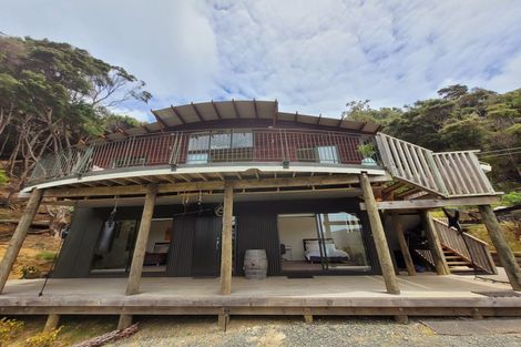 Photo of property in 8a Schoolhouse Bay Road, Kawau Island, 0920