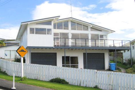 Photo of property in 11 Dalton Road, Snells Beach, 0920