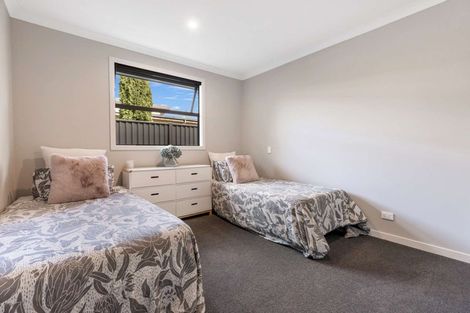 Photo of property in 14 Stowell Drive, Cromwell, 9310