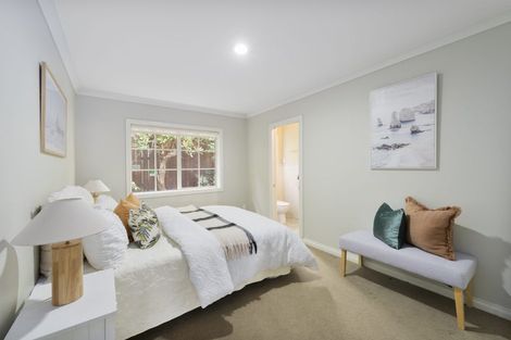 Photo of property in 14 Pittville Place, Henderson, Auckland, 0612