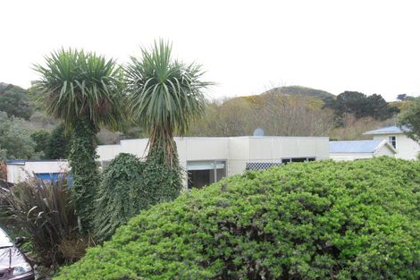 Photo of property in 239 Middleton Road, Glenside, Wellington, 6037