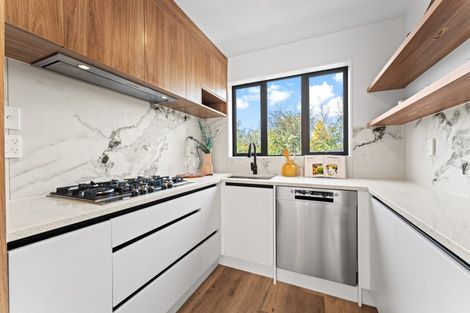 Photo of property in 83b Penzance Road, Mairangi Bay, Auckland, 0630