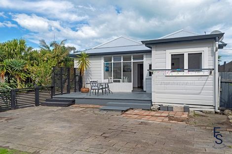 Photo of property in 6 Duke Street, Tamarau, Gisborne, 4010