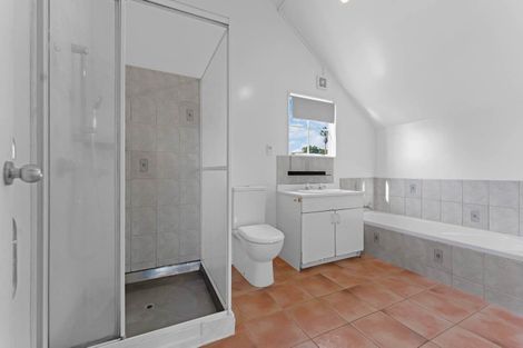 Photo of property in 2/163 Whitford Road, Somerville, Auckland, 2014