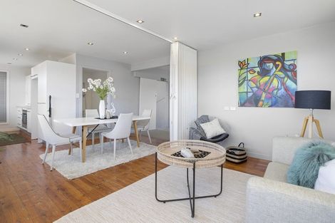 Photo of property in 31 Huka Road, Birkenhead, Auckland, 0626