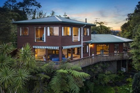 Photo of property in 268 Forest Hill Road, Waiatarua, Auckland, 0612