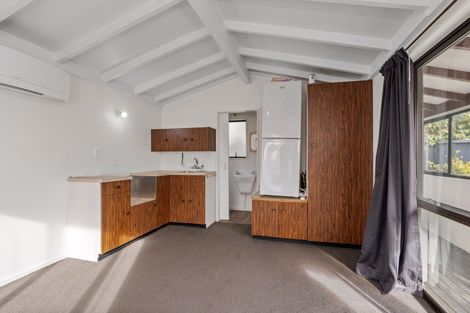 Photo of property in 21 Walcot Street, Bromley, Christchurch, 8062