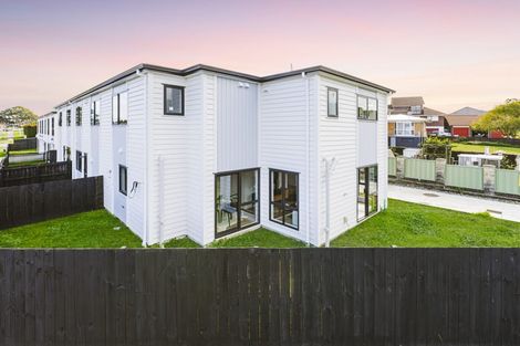 Photo of property in 559a Great South Road, Rosehill, Papakura, 2113