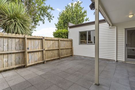 Photo of property in 35 The Track, Takanini, 2112