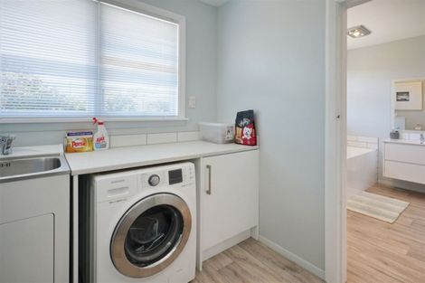 Photo of property in 15 Carters Road, Amberley, 7410