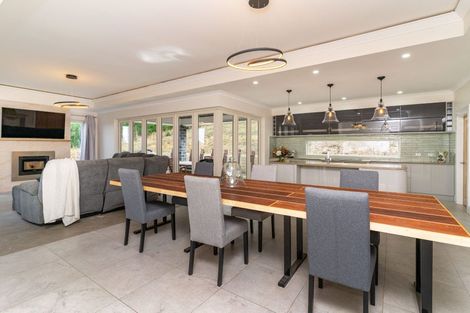 Photo of property in 38 Waldron Crescent, Green Island, Dunedin, 9018