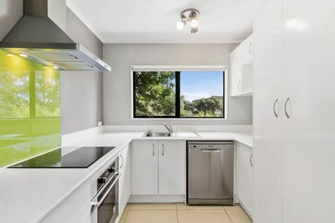 Photo of property in 3/32 Tree View Avenue, Glenfield, Auckland, 0629