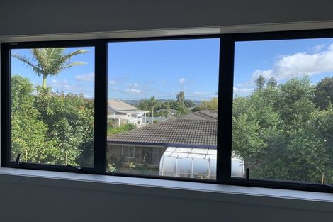 Photo of property in 14 Whakahui Lane, Mangere Bridge, Auckland, 2022