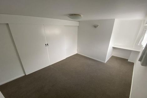 Photo of property in 20 Marina View Drive, West Harbour, Auckland, 0618