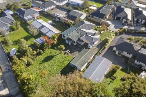 Photo of property in 4/5 Westminster Road, Wainuiomata, Lower Hutt, 5014