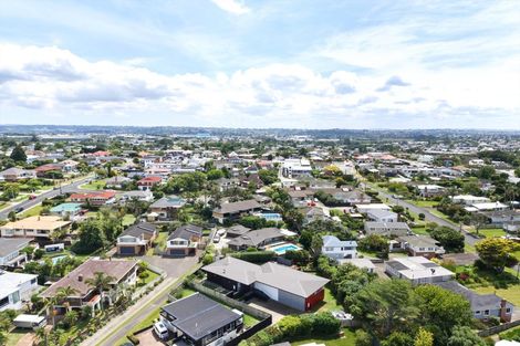 Photo of property in 12 Highlight Parade, Te Atatu South, Auckland, 0610