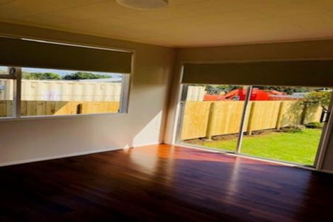 Photo of property in 38 Wallace Road, Mangere Bridge, Auckland, 2022