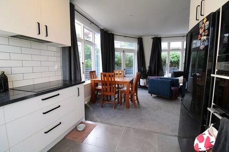 Photo of property in 22 Lawson Street, Roslyn, Dunedin, 9011