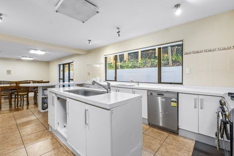 Photo of property in 19 Woodside Avenue, Northcote, Auckland, 0627