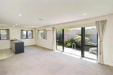 Photo of property in 516 Mairehau Road, Parklands, Christchurch, 8083