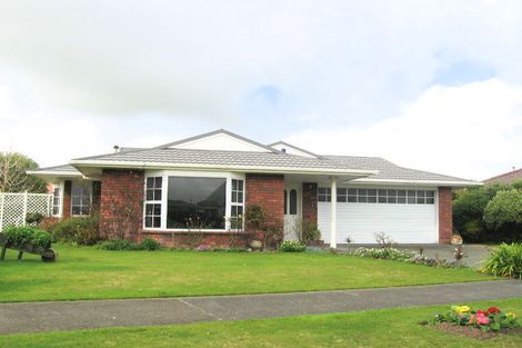 Photo of property in 12 Tui Mill Grove, Feilding, 4702