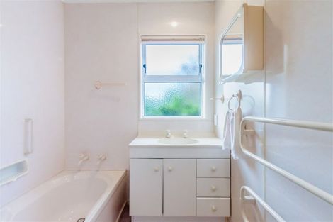 Photo of property in 66a Bluegum Road, Paraparaumu Beach, Paraparaumu, 5032