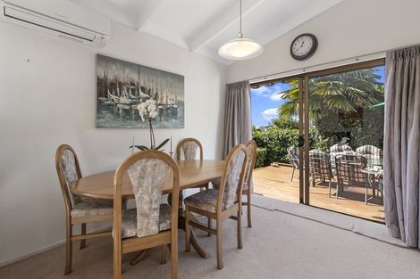 Photo of property in 1/1 Oaktree Avenue, Browns Bay, Auckland, 0630