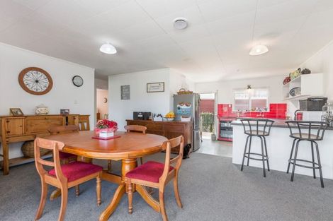 Photo of property in 562 Leigh Road, Whangateau, Warkworth, 0985