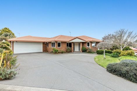 Photo of property in 18 Ashmore Drive, Frankleigh Park, New Plymouth, 4310
