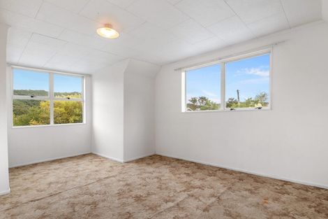 Photo of property in 125 Waikawa Road, Picton, 7220