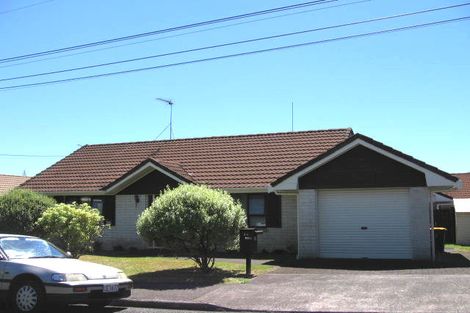Photo of property in 1/1 Stratford Avenue, Milford, Auckland, 0620