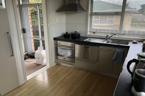 Photo of property in 25 Watson Street, Strandon, New Plymouth, 4312