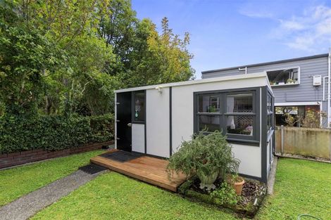 Photo of property in 476 Stokes Valley Road, Stokes Valley, Lower Hutt, 5019