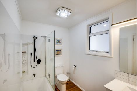 Photo of property in 1 Jervois Road, Jervoistown, Napier, 4112