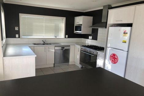 Photo of property in 2 Milford Street, Aotea, Porirua, 5024