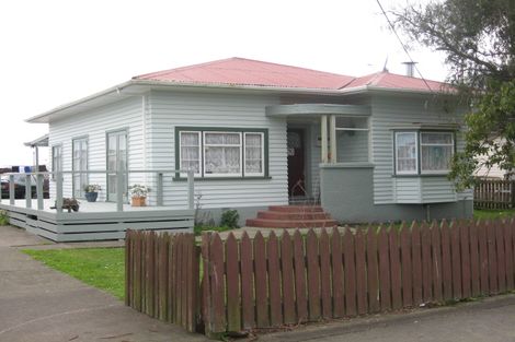 Photo of property in 15 Liverpool Street, Levin, 5510