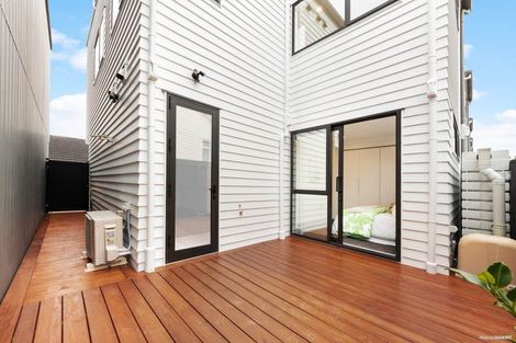 Photo of property in 3/31 Hill Crescent, New Lynn, Auckland, 0600