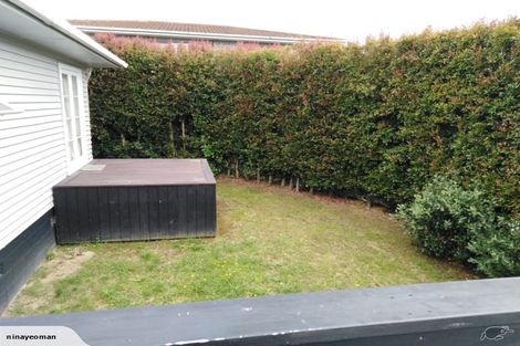 Photo of property in 2/61 Forrest Hill Road, Milford, Auckland, 0620