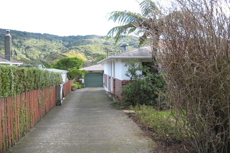 Photo of property in 72 Coast Road, Wainuiomata, Lower Hutt, 5014