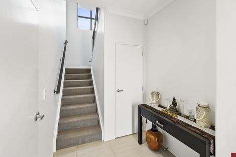 Photo of property in 77 Calluna Crescent, Totara Heights, Auckland, 2105