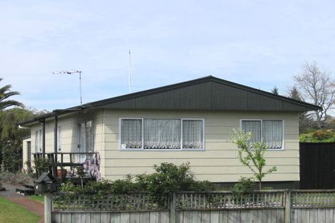 Photo of property in 2 Urquhart Place, Fairy Springs, Rotorua, 3015