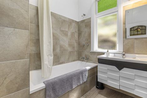 Photo of property in 331 Ravensbourne Road, Maia, Dunedin, 9022