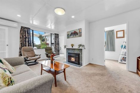 Photo of property in 14 Trent Road, Panmure, Auckland, 1072