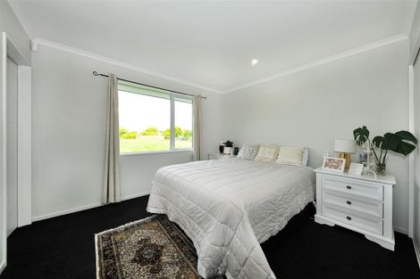 Photo of property in 10 Brightstone Crescent, Aranui, Christchurch, 8061