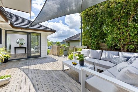 Photo of property in 33 Mural Place, Greenhithe, Auckland, 0632