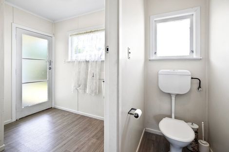 Photo of property in 2 Mears Road, St Andrews, Hamilton, 3200