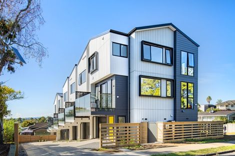 Photo of property in 2c Grove Lane, Pakuranga, Auckland, 2010