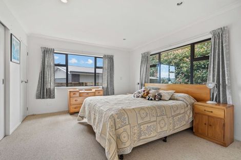 Photo of property in 10 Frangipani Street, Cable Bay, 0420