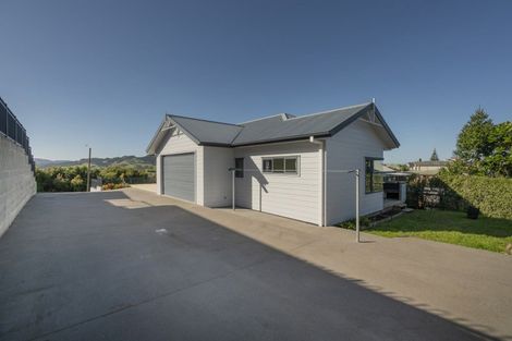 Photo of property in 115 Centennial Drive, Whitianga, 3510