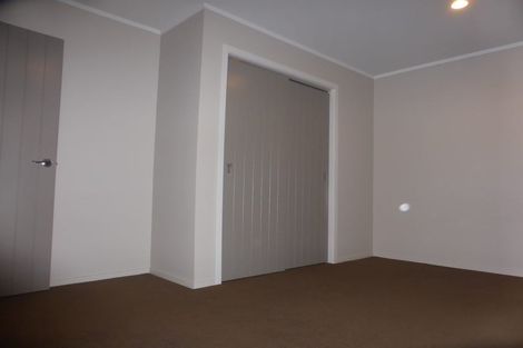Photo of property in 87 Taylor Terrace, Tawa, Wellington, 5028